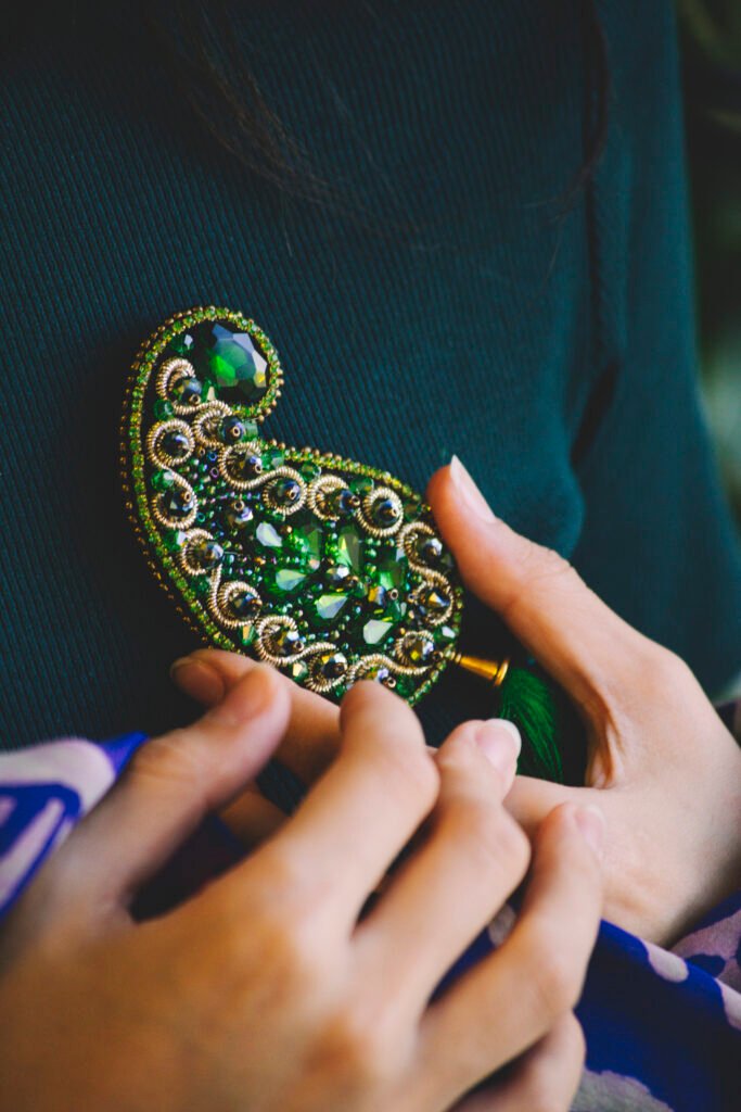 Sagės: The Timeless Elegance of Brooches